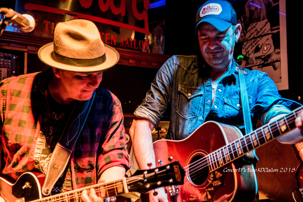 Pirate Radio - Best of John Hiatt - Weinstube Ultes Ellerstadt